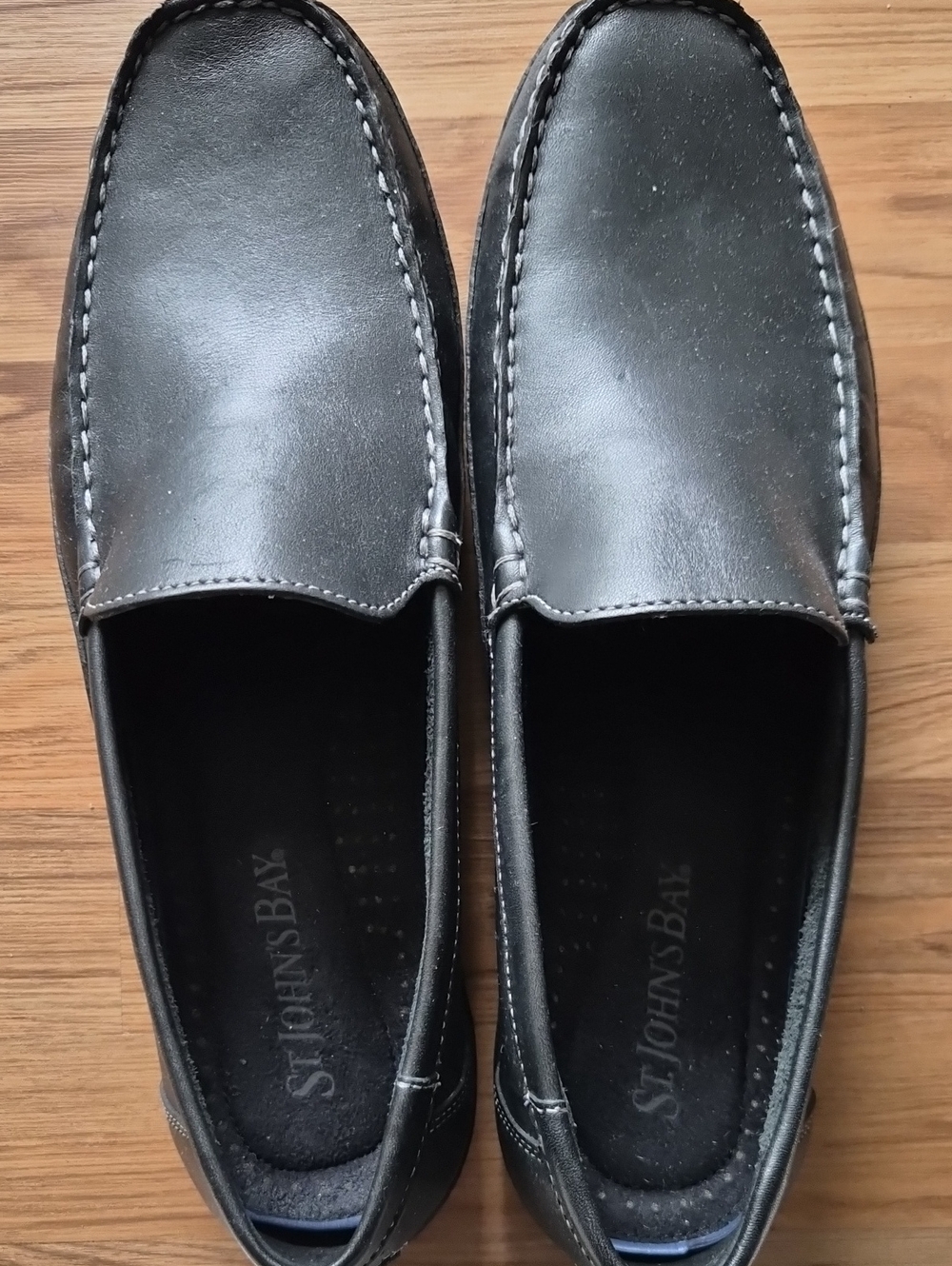 St. John's Bay Men's Black Slip-On Leather Loafers